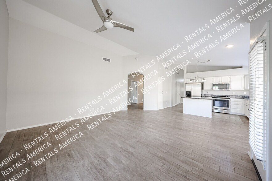 Building Photo - 153 S Garnet Rd