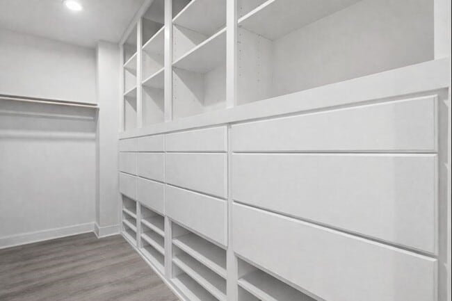 Building Photo - 6819 Rocinante Ln