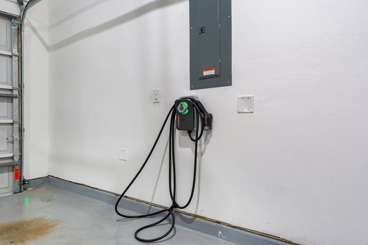 EV charger - 2802 Campbell St