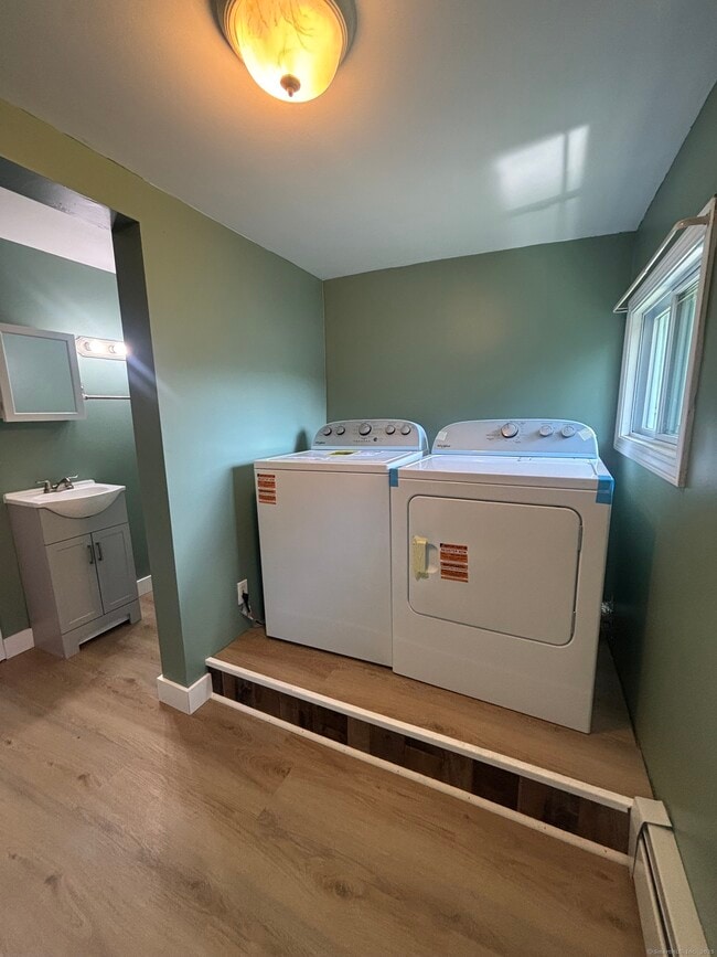 Building Photo - 161 Cliff St