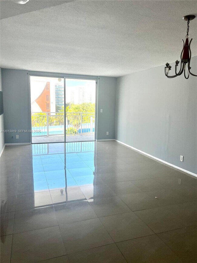 Building Photo - 1801 S Ocean Dr