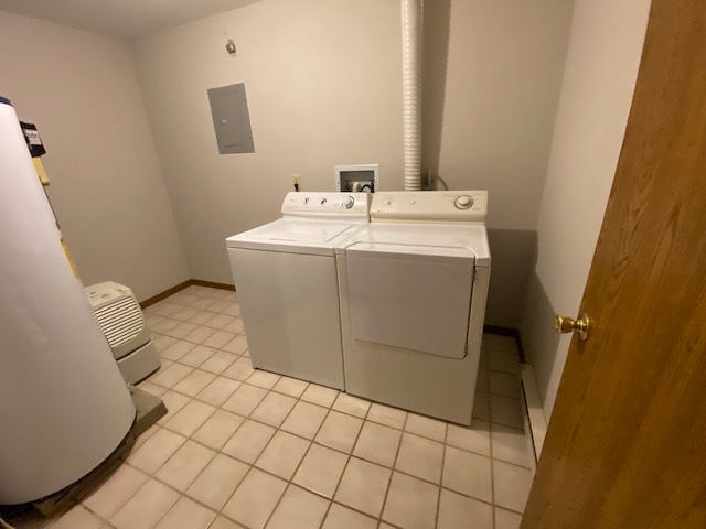 Laundry room w W/D - 4805 Sunnybrook Rd