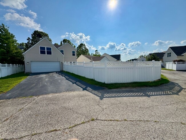 Building Photo - 5978 McCotter Rd
