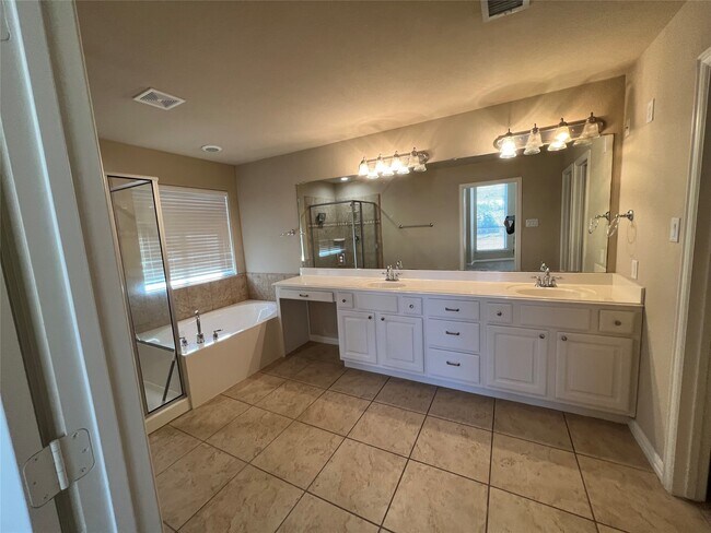 Building Photo - 5503 Baby Blue Ln