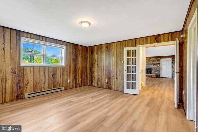 Building Photo - 4570 Lawnvale Dr