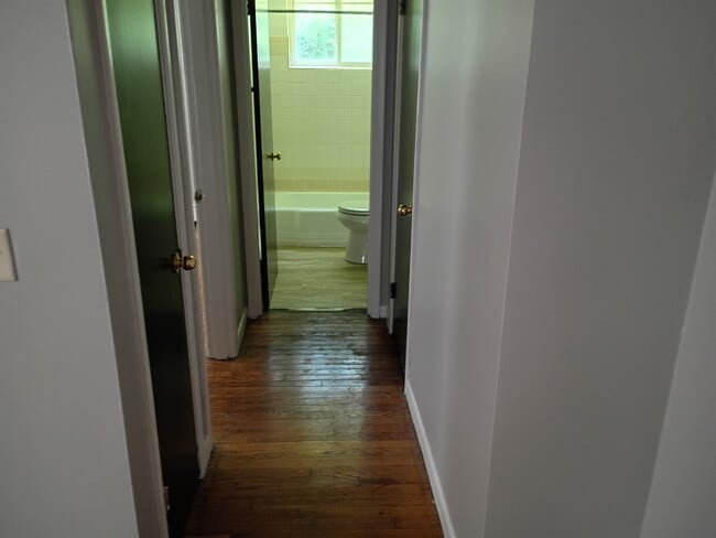 Building Photo - 1211 Wessels Ave