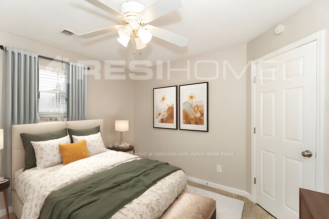 Building Photo - 1368 Camrose Ct