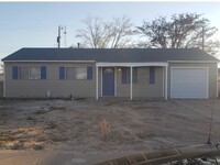 Building Photo - 1102 Pecan Dr