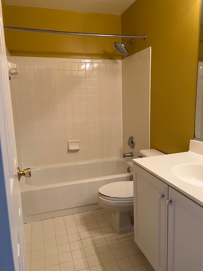 Building Photo - 2222 Journet Dr