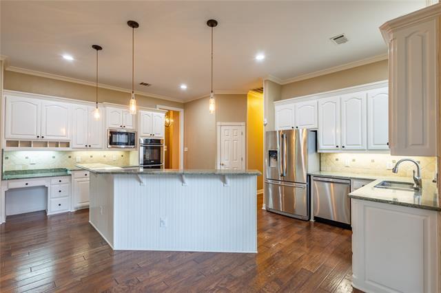 Building Photo - 325 Highland Oaks Cir