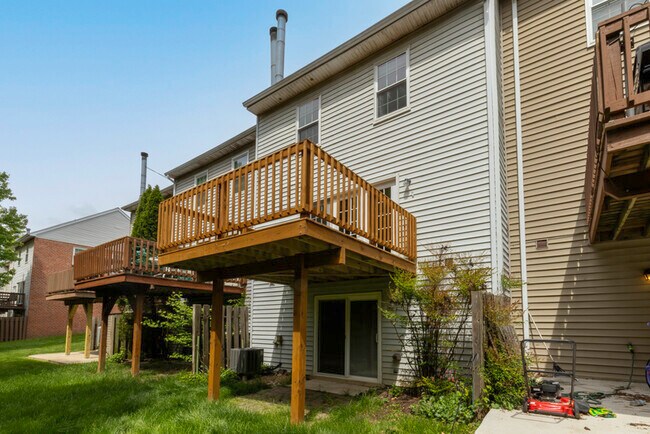 Building Photo - 23 Roger Valley Ct