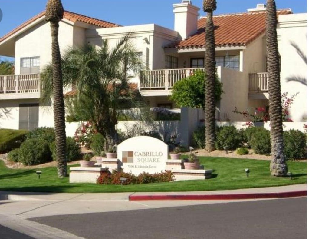 Quiet complex on dead end street - 7800 E Lincoln Dr