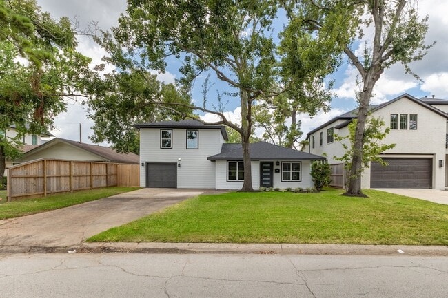 Building Photo - 7414 Janak Dr