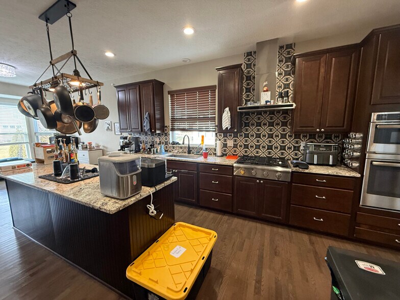 Building Photo - 4881 Royal Birkdale Dr