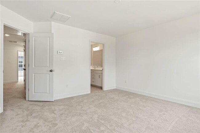 Building Photo - 13836 Randolph Pond Ln