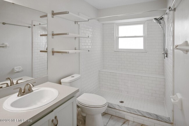 Building Photo - 1329 Cove Landing Dr