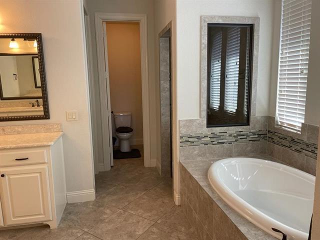 Building Photo - 7863 Shackelford Dr