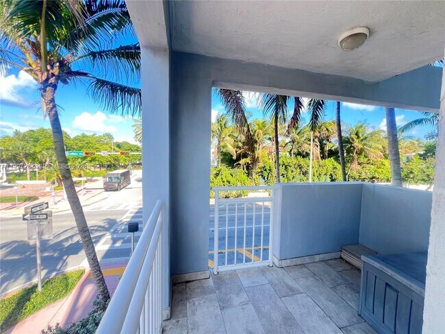 Building Photo - 7832 Collins Ave