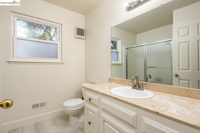 Building Photo - 304 Cabrillo Pl