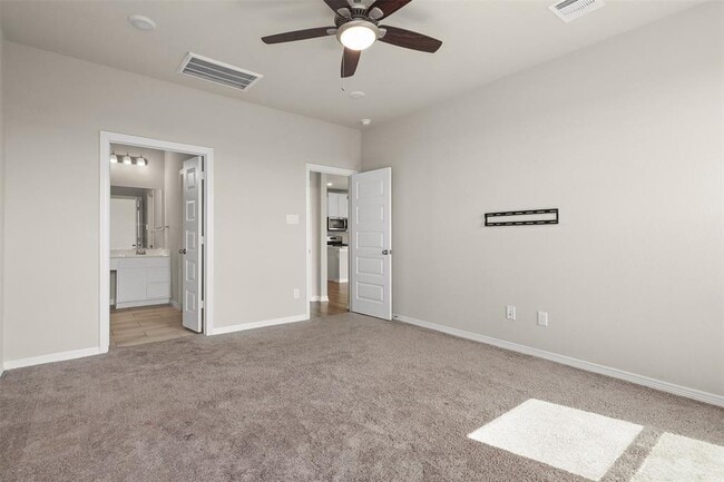 Building Photo - 2410 Table Rock Ct