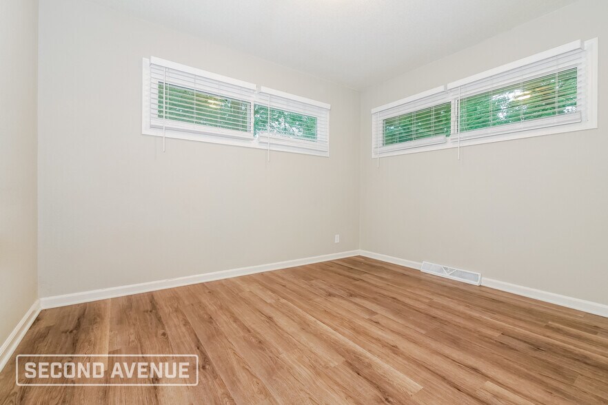 Building Photo - 401 Lacy Ln