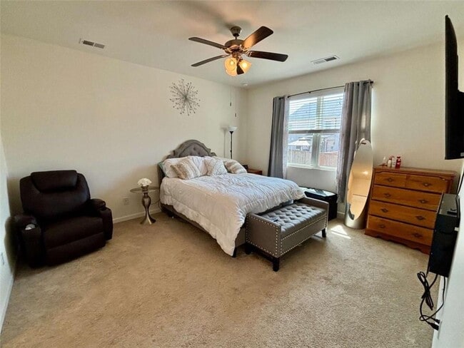 Building Photo - 95 Condor Ct