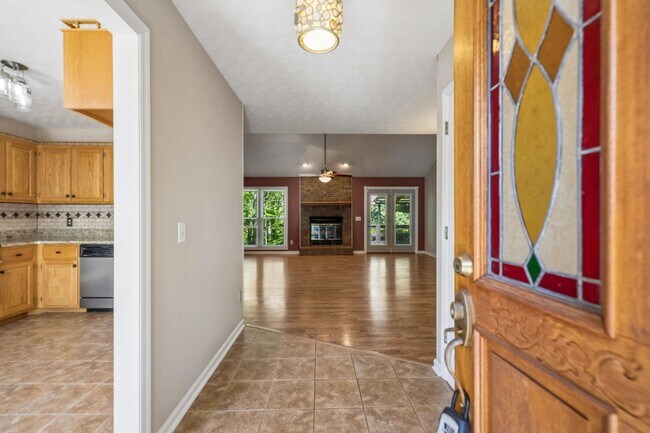 Building Photo - 107 Keri Dr