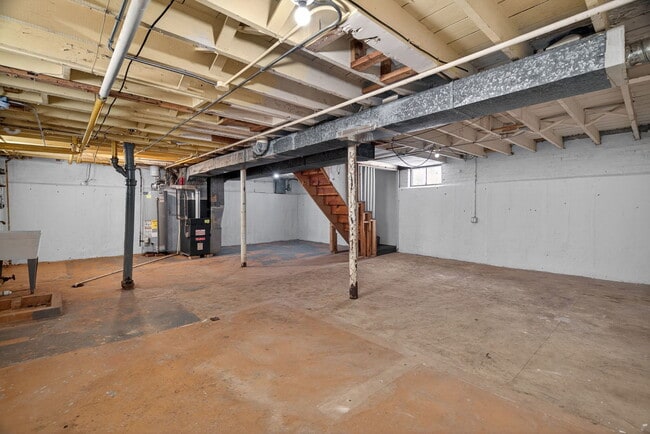 Building Photo - 27 164th Pl