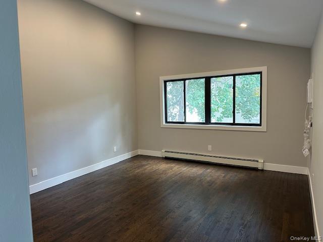 Building Photo - 14 Pequot Ave