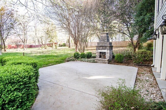 Building Photo - 7205 Canmore Ln NW