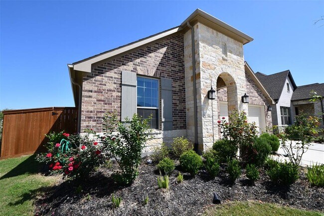 Building Photo - 18426 Bluebird Br Ln