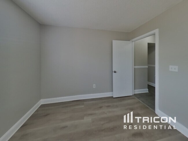 Building Photo - 12178 Rochford Ln