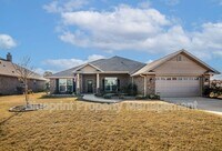 Building Photo - 281 Union Dr