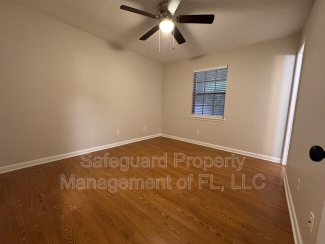 Building Photo - 4179 Ravenwood Dr