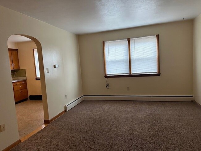 Building Photo - 2nd Floor 1 Bed 1 Bath Mechanicsburg Schoo...