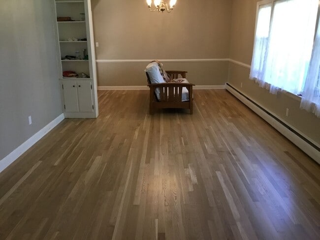 Building Photo - Recently updated ranch in Thoroughgood!