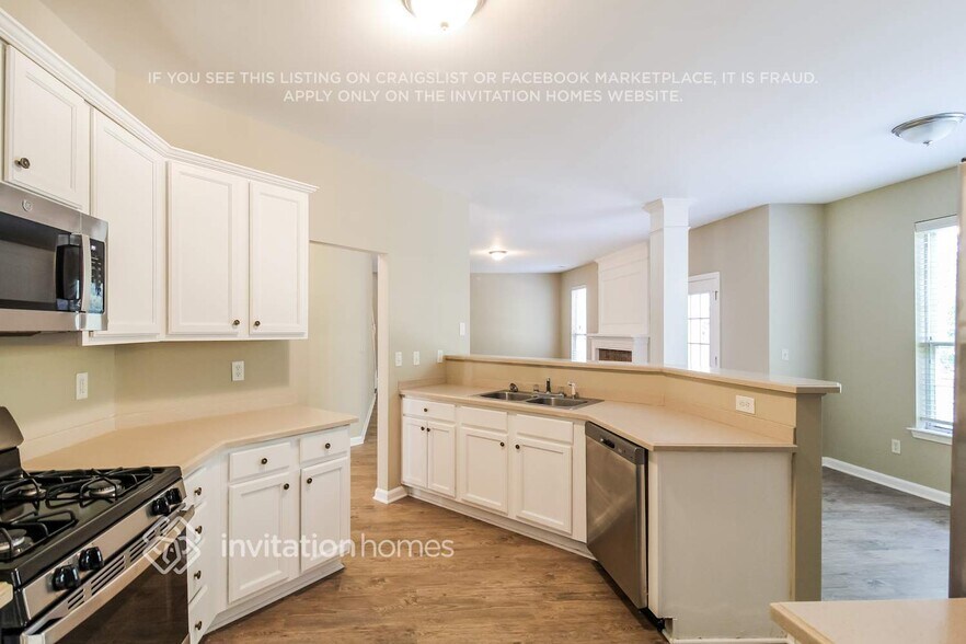Building Photo - 1161 Cascade Hills Dr SW