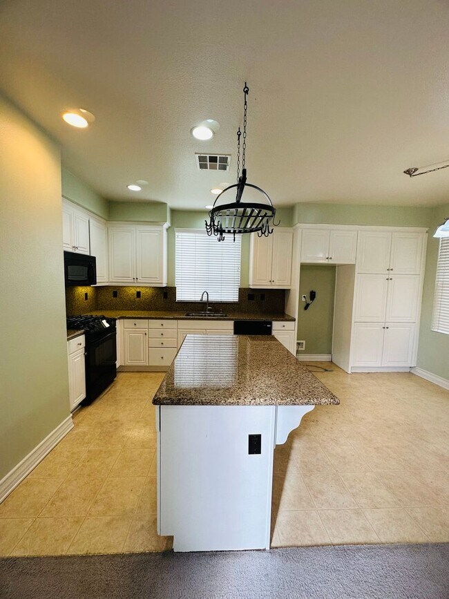 Building Photo - Charming 3 Bedroom 2.5 Bathroom Northstar Ranch Home with Spacious Layout & Community Amenities