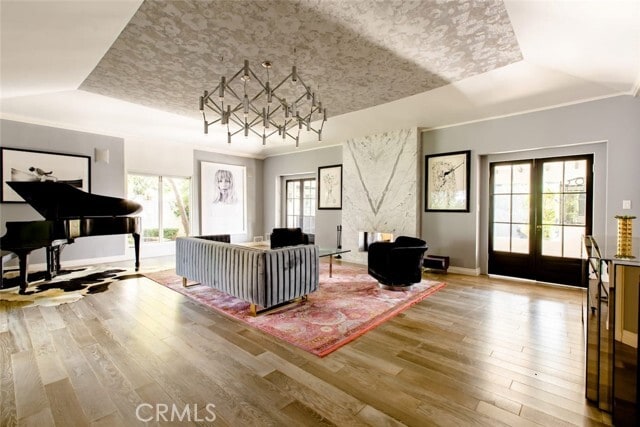 Building Photo - 1514 Sunset Plaza Dr