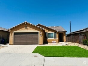 Building Photo - $2,195 West of Hwy 99, 3 Beds - Monte Vist...