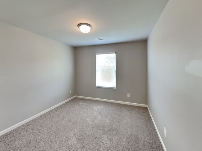 Building Photo - 313 Indian Lake Trail