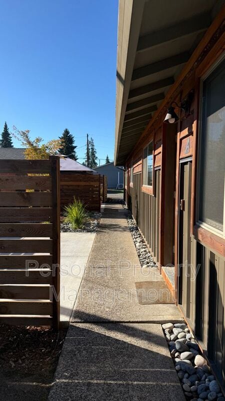 Building Photo - 3206 X St