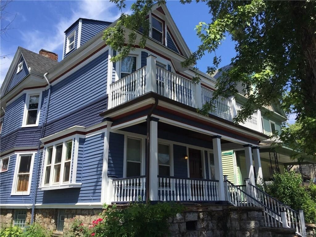 Building Photo - 496 W Ferry St