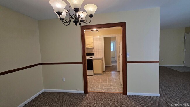 Building Photo - 47 Scarborough Ln