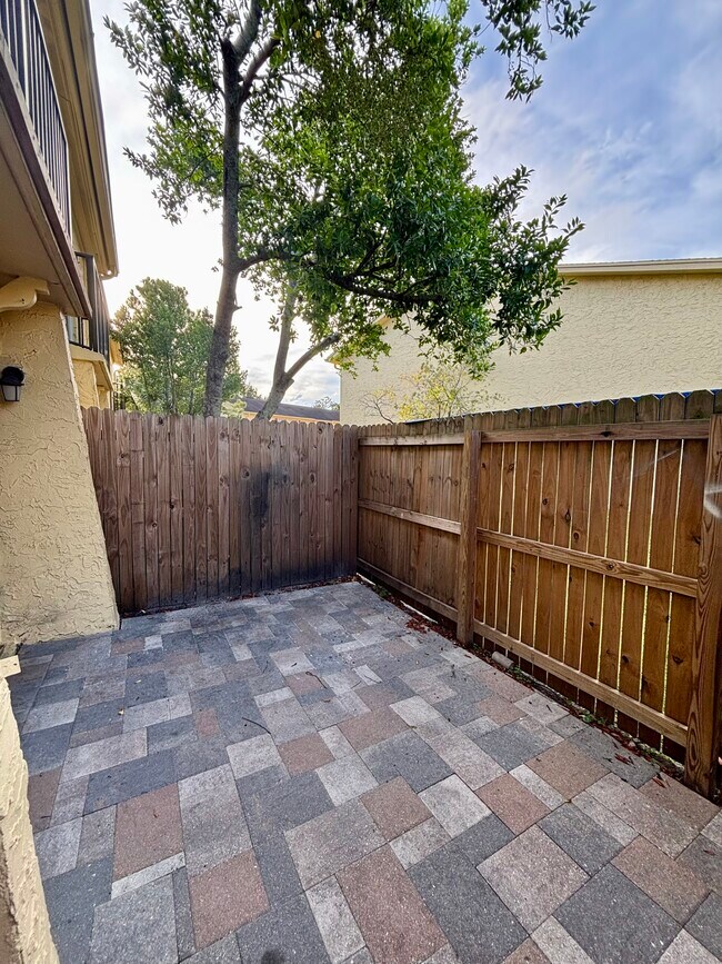 Building Photo - 7539 Abonado Rd