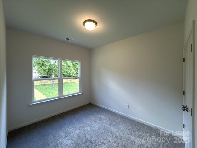 Building Photo - 6305 Lake Dr