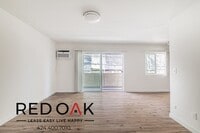 Building Photo - 410-414 Manhattan Pl