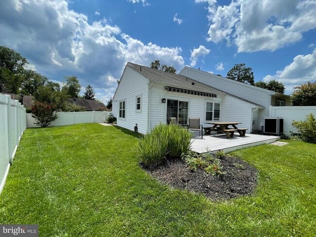Building Photo - 272 Wood Stream Ct