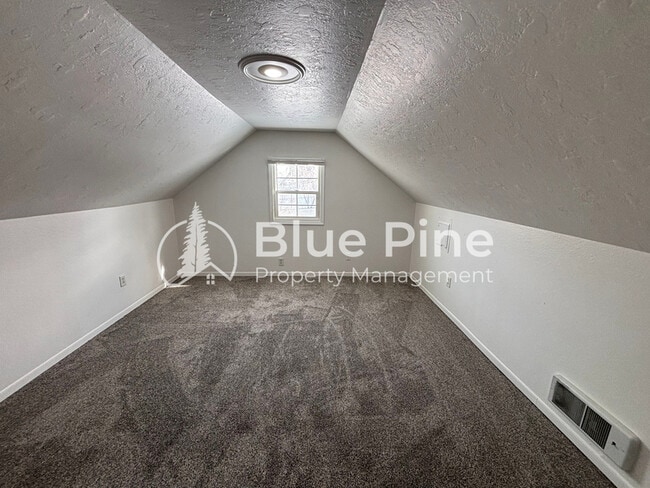 Building Photo - 309 S Milton Ave