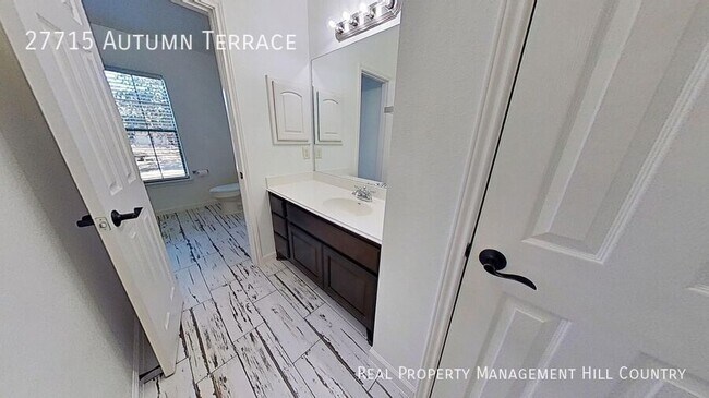 Building Photo - 27715 Autumn Terrace